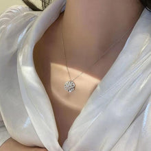 Laden Sie das Bild in den Galerie-Viewer. Fodable Rotating Unique Designs Lucky Fortune Choker Necklace For Women Girls Jewelry
