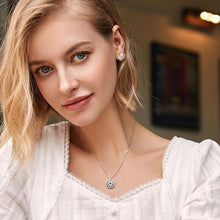 Laden Sie das Bild in den Galerie-Viewer. Fodable Rotating Unique Designs Lucky Fortune Choker Necklace For Women Girls Jewelry