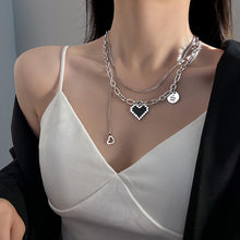 Laden Sie das Bild in den Galerie-Viewer. Black Mosaic Heart Double Necklace