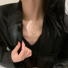 Laden Sie das Bild in den Galerie-Viewer. Fodable Rotating Unique Designs Lucky Fortune Choker Necklace For Women Girls Jewelry