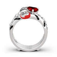 Laden Sie das Bild in den Galerie-Viewer. Halloween "Skull Couple" Heart Cut Ring Set