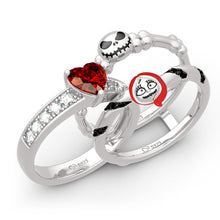 Laden Sie das Bild in den Galerie-Viewer. Halloween "Skull Couple" Heart Cut Ring Set