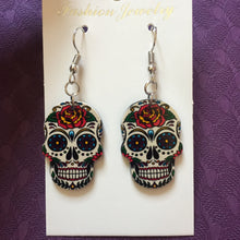 Lataa kuva Galleria-katseluun, Halloween Acrylic Skull Pendant Earrings
