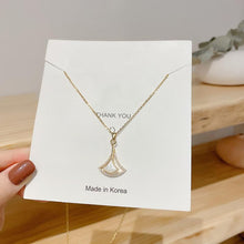 Laden Sie das Bild in den Galerie-Viewer. 2021 Titanium Steel Gold Chain Necklace For Women Fashion Collar Jewelry